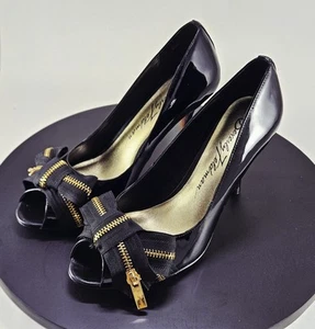 Beverly Feldman Heels, Black Patent Leather, Peep Toe, Stiletto, Size 8.5M, Bows - Picture 1 of 9