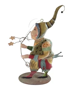 Bufón de metal pintado a mano de inspiración vintage con adorno de varita de estrella - Imagen 1 de 10