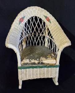 Wicker Rocking Chair Child Toddler Size 1929 from Outlaw Jesse James Estate - Picture 1 of 5