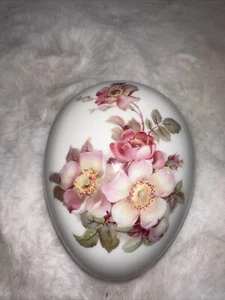 Porcelain Egg Gerold Porzellan Tettau Bavaria Wild Rose Made in West Germany - Picture 1 of 4