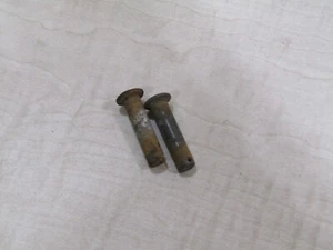 1990 HONDA NS50F LEFT & RIGHT FOOT REST PEG PINS 50603-KR0-010 - Picture 1 of 1