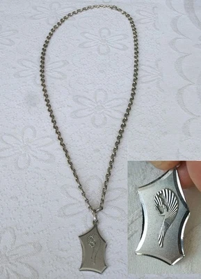 Collana Vintage Argento 800 - Catena lunga e ciondolo Madonna - con punzoni - Immagine 1 di 4