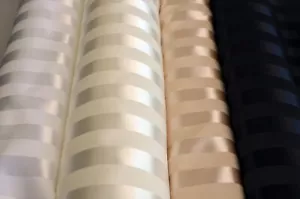 Tela de brocado a rayas satinadas nupciales | Jacquard a rayas nupciales | Rayas de esmoquin de 60" - Imagen 1 de 12