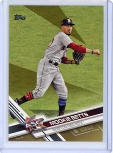 Topps Upps Update 2017 Gold MOOKIE BETTS - #/2017 - Imagen 1 de 2