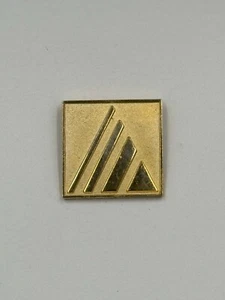 Spilla da bavero vintage a forma quadrata color oro con paragone - Foto 1 di 4