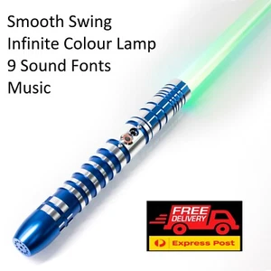 Spada laser in metallo 115 cm oscillante liscio molti colori 9 caratteri audio POST ESPRESSO GRATUITO - Foto 1 di 16