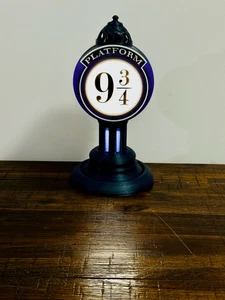Harry Potter: Platform 9 3/4 LED Light up Lamp - Train Platform Lamp - USB Power - Picture 1 of 15