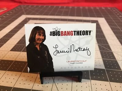 Tarjeta autógrafa auténtica 2012 Cryptozoic Big Bang Theory Laurie Metcalf A8 Foto 1 de 4