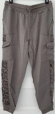 Pantalones de cintura elástica Knox Rise talla S con paneles de acento grises Foto 1 de 4