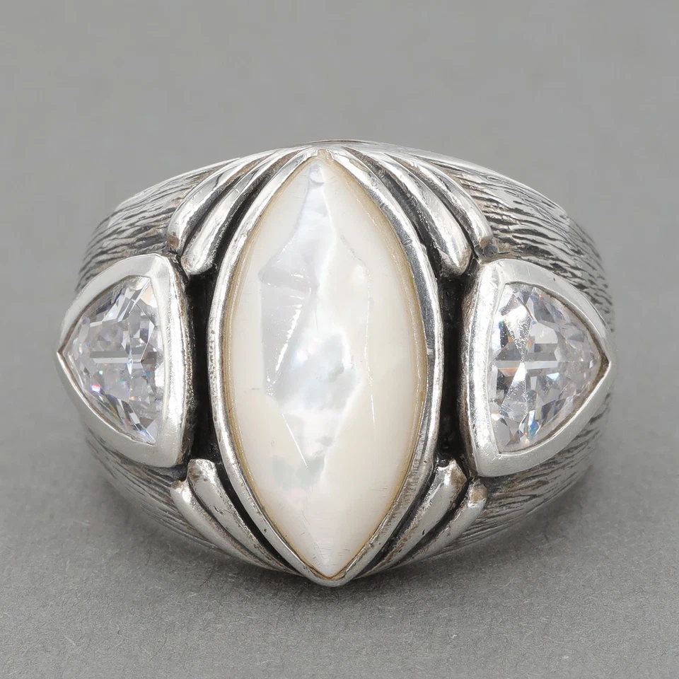 Retired Silpada Sterling Silver Mother of Pearl & CZ STARGAZER Ring R2808 Size 7 - Image 1 of 4