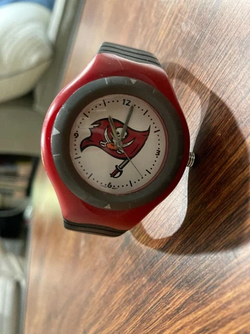 Tampa Bay Buccaneers Watch - Black Band - Unisex Cover
