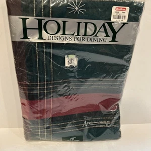Nuevo en paquete Avon Holiday 70" mantel redondo de tela a cuadros rojo y verde - Imagen 1 de 4