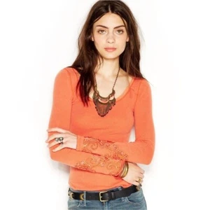 Top Térmico Free People Masquerade Puño Naranja Manga Larga Cuello Redondo Waffle XS - Imagen 1 de 7