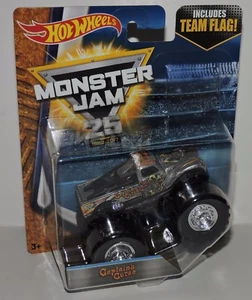2017 MONSTER JAM TRUCK - CAPTAIN'S CURSE 1:64 - CHROME 6/7 - ERROR - NO FLAG - Picture 1 of 2