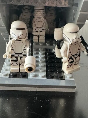 LEGO Star Wars 75103 - First Order Transporter(ohne Karton,mit 5 extra Soldaten) - Bild 1 von 4