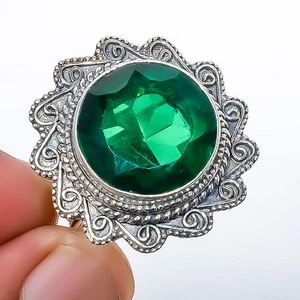 Emerald Quartz (Simulated) 925 Sterling Silver Handmade Fine Art Ring s.7 M113 - Picture 1 of 1