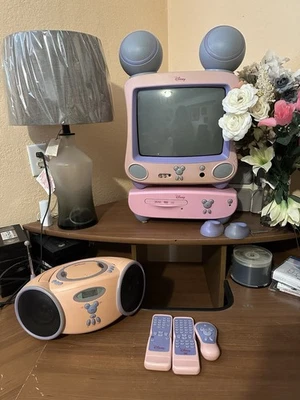 Disney DT-1900-P Princess TV 19 Pink Remote Vintage and Disney Radio Works - Image 1 of 2