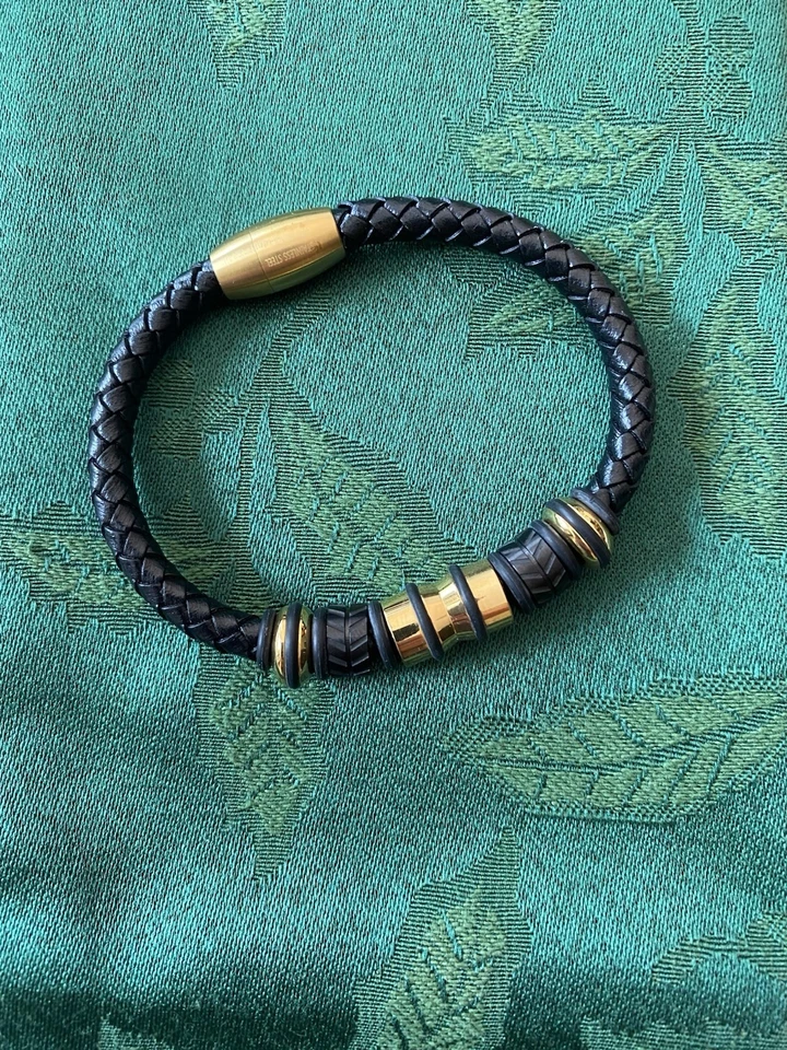 Pulseira masculina de couro trançado fecho magnético de aço inoxidável - Imagem 1 de 1