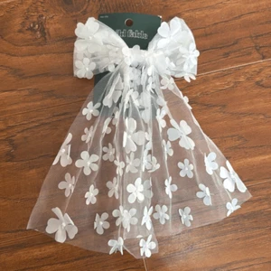 Wild Fable Hair Clip White Lace Flowers 6” x 11” Bow Elegant Wedding - Picture 1 of 2