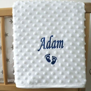 Manta Bebé Personalizada Lujo Blanca Estilo Burbuja Azul Escritura Fuente Nombre Pies G - Imagen 1 de 3