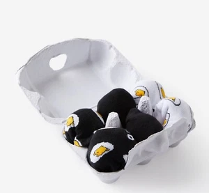NEW SANRIO SAN GUDETAMA LAZY EGG 3 PC SOCKS SET IN UNIQUE EGG GIFT BOX - Picture 1 of 5