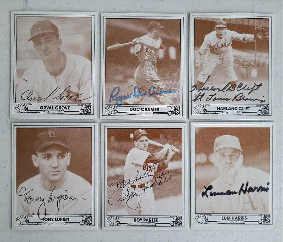 ROGER DOC CRAMER 1943 PLAY BALL TCMA REPRINT #12 SIGNED CARD TIGERS DEC - Image 1 of 1