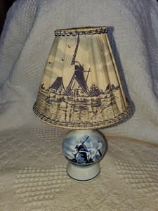 dutch ceramic vessel table lamp