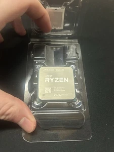 AMD Ryzen 5700X3D cpu - Photo 1/5