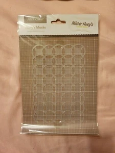 Studio Calico Huey's Mask, Interlocking Circles - Picture 1 of 2
