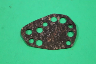 NOS Kawasaki 1966-1969 W1 W1SS W2SS W2TT Oil Pump Gasket 16094-005 - Image 1 of 3