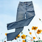 Hollister blue jeans Women/teen/size W21-L27/ faded/5 pocket/button/zipper