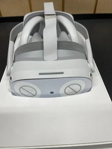 PICO 4 128GB All-in-One VR Headset - Picture 1 of 18