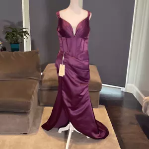 Damen lila Meerjungfrau volle Länge formelles Kleid kleine Schleppe Beinschlitz Größe M neu mit Etikett - Bild 1 von 12