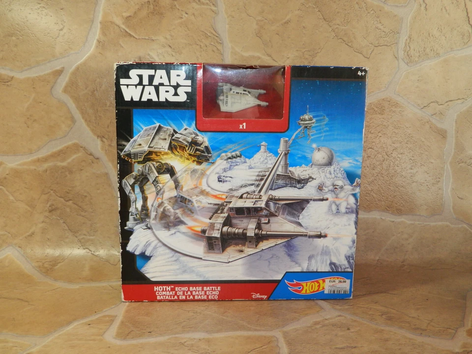 Star Wars Hot Wheels Echo Base Battle Cgn33