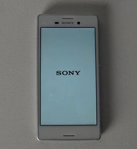 Handy / Smartphone: Sony Xperia M4 weiß *defekt* - Bild 1 von 9