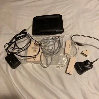 Motorola 2247-N8 10/100 Wireless N Router (579765-004-00) - Image 1 of 4