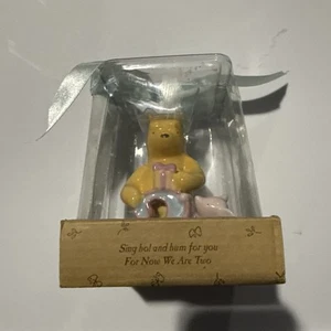 Disney Classic Winnie the Pooh e Maialino 2° Compleanno Ricordi Ora Siamo Due - Foto 1 di 9