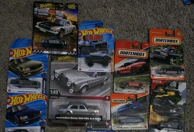 Hot Wheel's Mercedes benz lot.  (1) 1:43.   1  Matchbox Collector Tin. 1 prem - Image 1 of 4