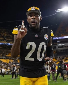 Patrick Peterson Number One Gesture Pittsburgh Steelers 8x10 NFL Football Photo - Picture 1 of 1