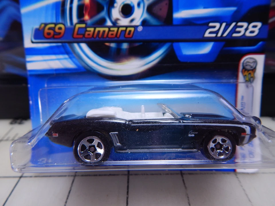 Hot Wheels 1:64 Porsche 917 The Hot Ones DieCast Vehicle - W3801