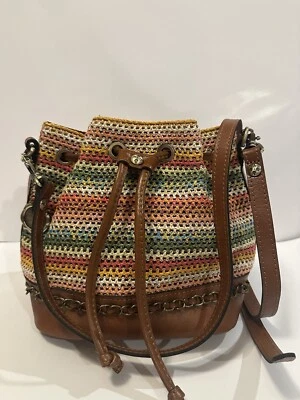 Bolso Bandolera Patricia Nash Civetta Coral/Multi Español Zig Zag Tejido Bucket Foto 1 de 4