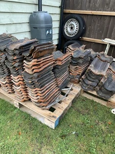 Terracotta Roof Tiles Over 100 Used Black Pan Tiles Belgium - Picture 1 of 7
