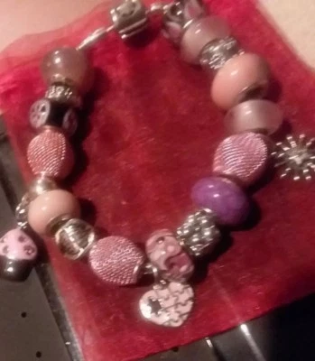 NOVO PERSONA BARREL Berloque Pulseira BRIGHTON PUGSTER PANDORA BERLOQUES CUPCAKE COM CAIXA  - Imagem 1 de 4