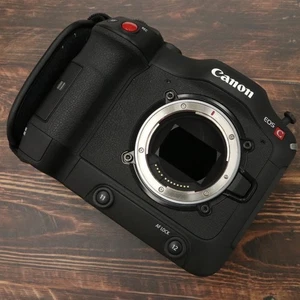 Canon EOS C70 4K Cinema Digitalkamera Stundenzähler 173h [Near Mint] #6172 - Bild 1 von 14