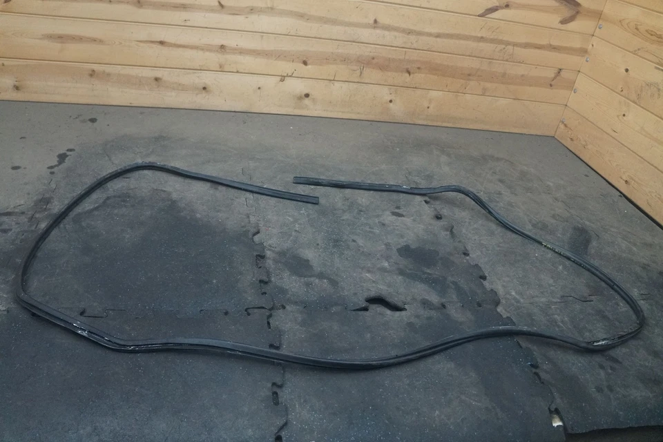 Tapa del maletero trasero escotilla puerta levadiza sello tira meteorológica 94451204301 Porsche 968 1993 Foto 1 de 2