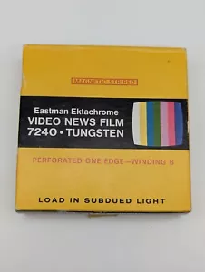 Eastman Kodak Ektachrome Video News Film 7240 Tungsteno 100 FT 16mm Pellicola VNF 595 - Foto 1 di 14
