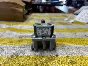 Whirlpool Dryer Gas Valve 8281920 Free Shipping - Picture 1 of 5