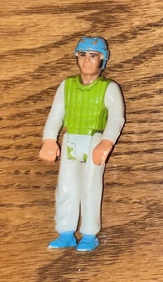 Экшн-фигурка 1976 Fisher Price 3,75 дюйма Adventure People Canoe Man w/Helmet - Изображение 1 из 3
