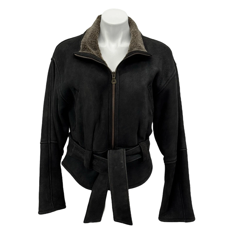 Jaqueta feminina Andrew Marc camurça shearling tamanho pequeno cinto preto shearling motociclista - Imagem 1 de 4