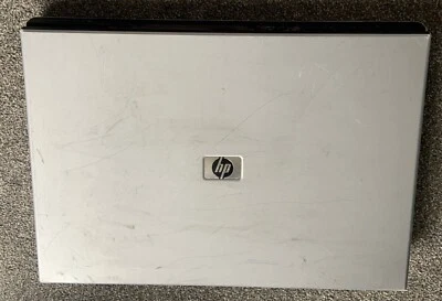 HP Pavilion dv8000 Laptop Faulty Powers On Windows Xp Keyboard Palmrest Screen - Image 1 of 4